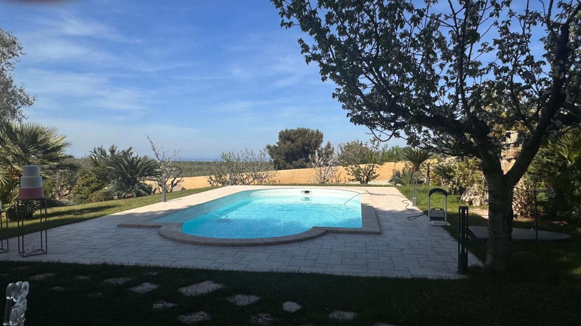Villa Vittoria Events Корато Екстериор снимка